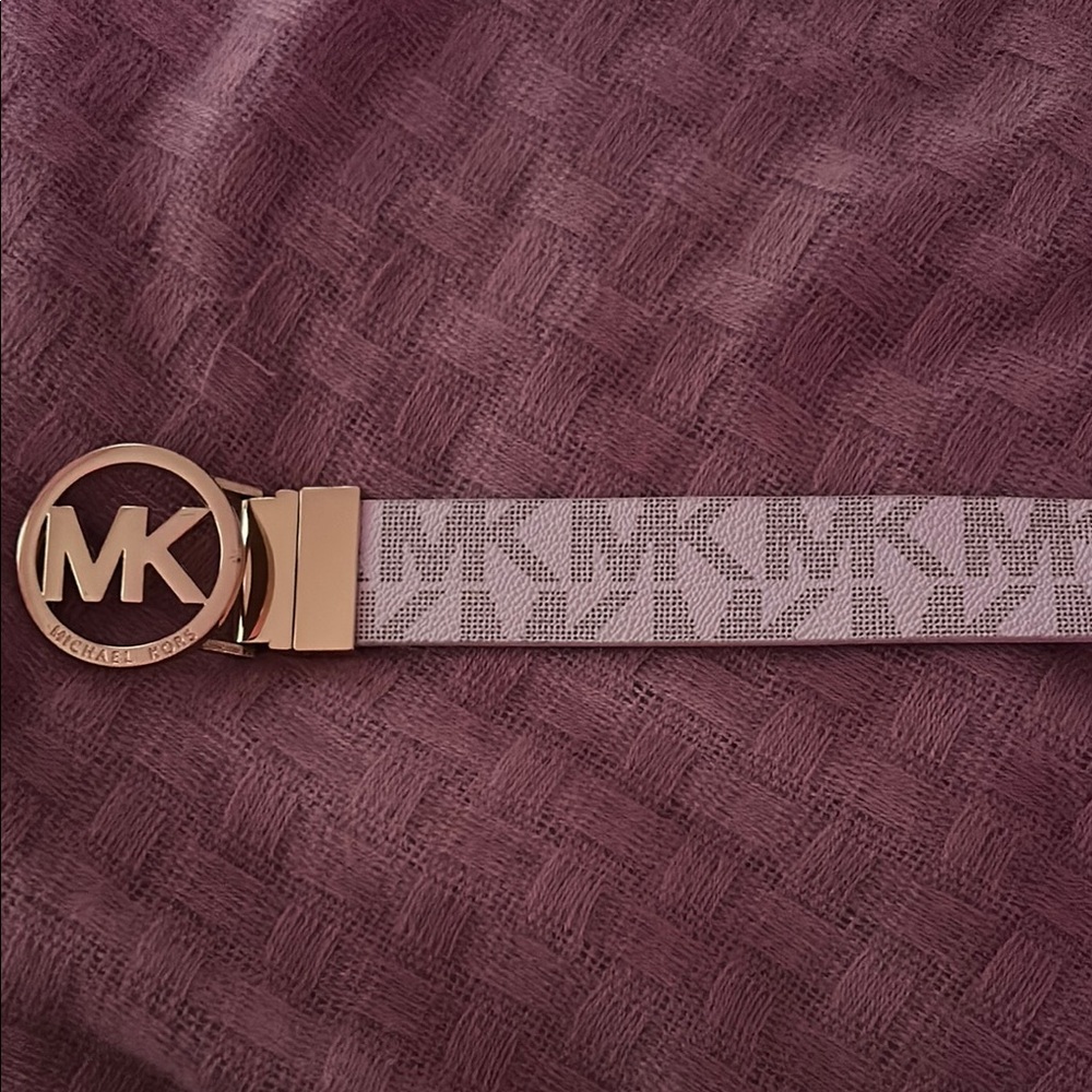 Michael Kors White Belt with Gold Buckle